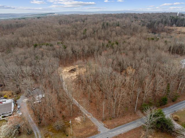 304 Eagle Nest Road, Graysville, TN 37338