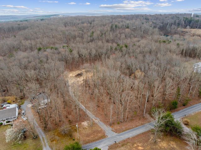 304 Eagle Nest Road, Graysville, TN 37338