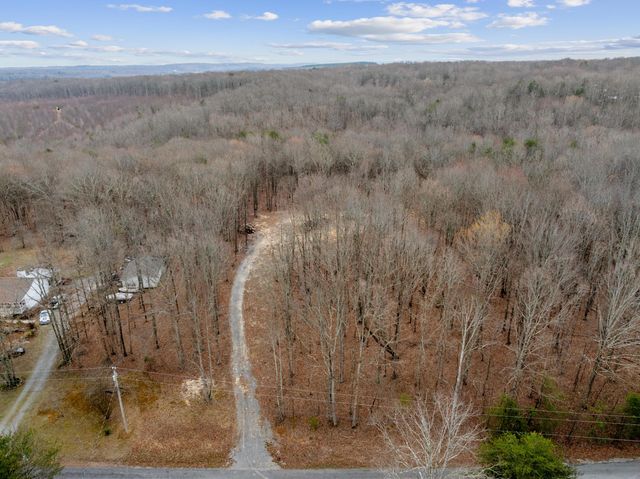 304 Eagle Nest Road, Graysville, TN 37338