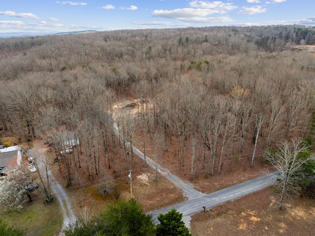 304 Eagle Nest Road, Graysville, TN 37338