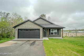 175 Sky View Meadow Drive, Crossville, TN 38555