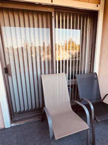 3722 W Benjamin Holt Dr #16, Stockton, CA 95219