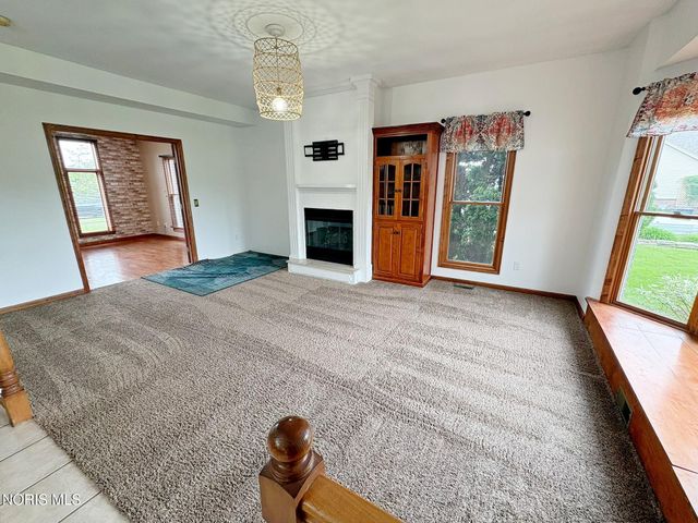 1404 Muirfield Drive, Bowling Green, OH 43402