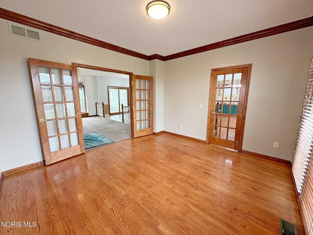 1404 Muirfield Drive, Bowling Green, OH 43402