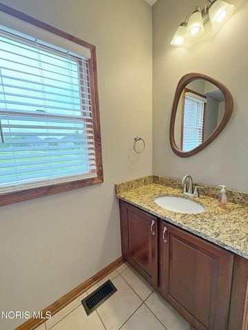 1404 Muirfield Drive, Bowling Green, OH 43402