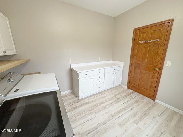 1404 Muirfield Drive, Bowling Green, OH 43402