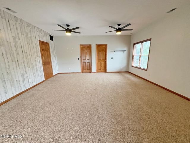 1404 Muirfield Drive, Bowling Green, OH 43402