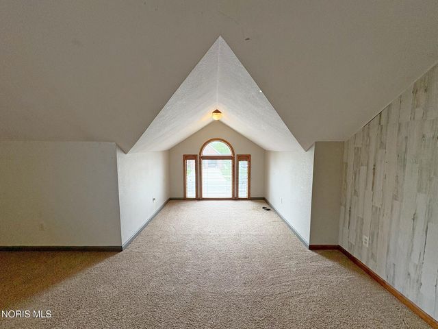 1404 Muirfield Drive, Bowling Green, OH 43402