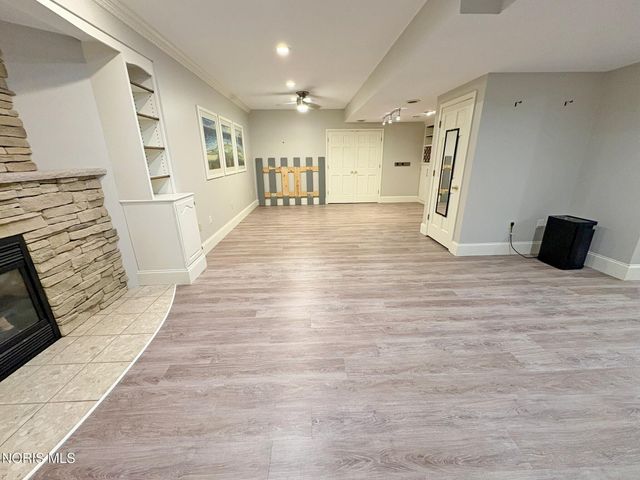 1404 Muirfield Drive, Bowling Green, OH 43402