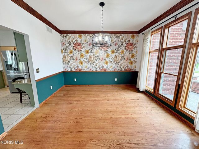 1404 Muirfield Drive, Bowling Green, OH 43402