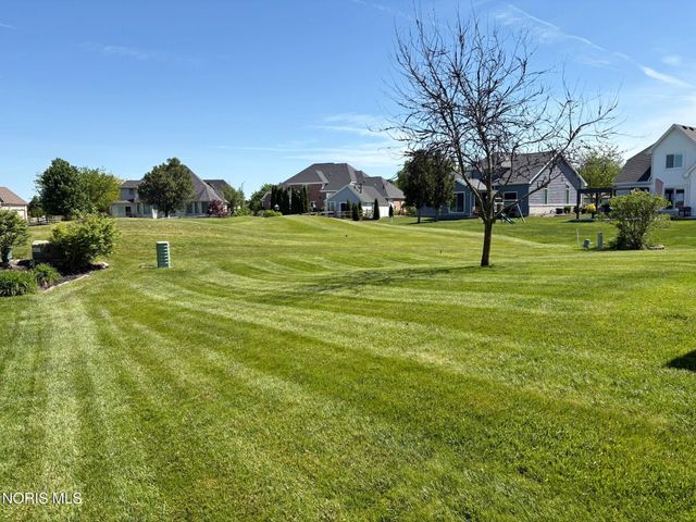 1404 Muirfield Drive, Bowling Green, OH 43402