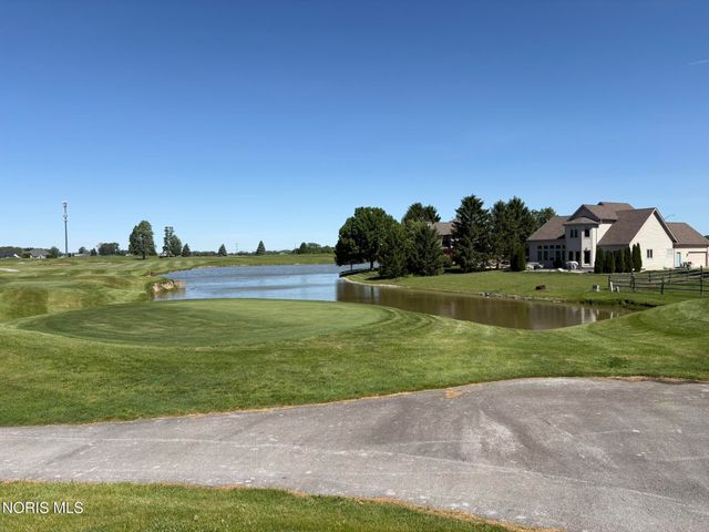 1404 Muirfield Drive, Bowling Green, OH 43402