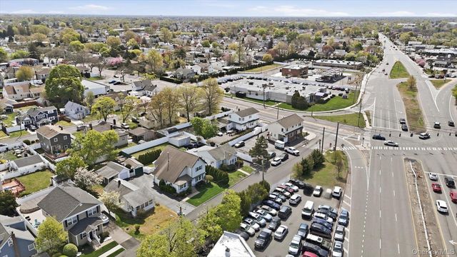 14 McCord Place, Bethpage, NY 11714