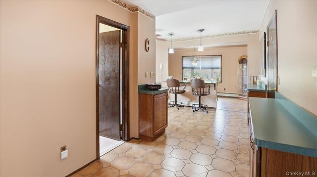 14 McCord Place, Bethpage, NY 11714