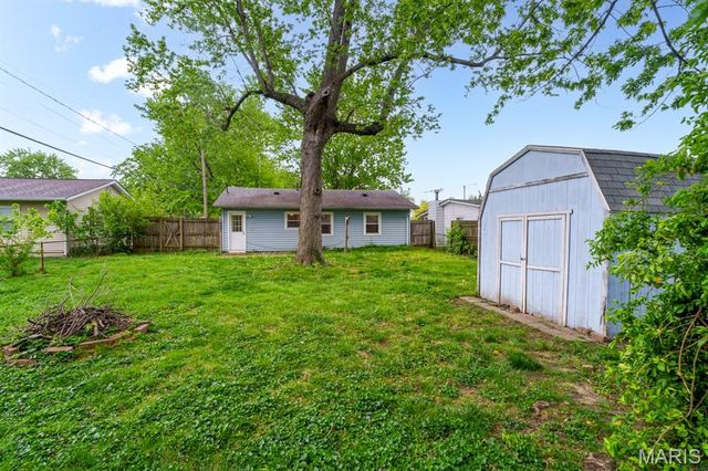 2725 Birch Avenue, Granite City, IL 62040