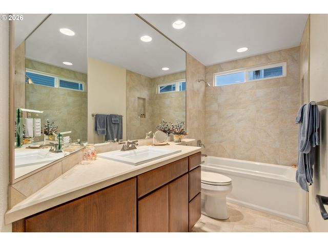 17204 Se 30TH St, Vancouver, WA 98683