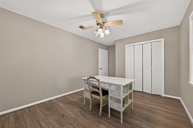 2002 Crestwood Drive, Richmond, TX 77469
