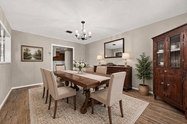 2002 Crestwood Drive, Richmond, TX 77469