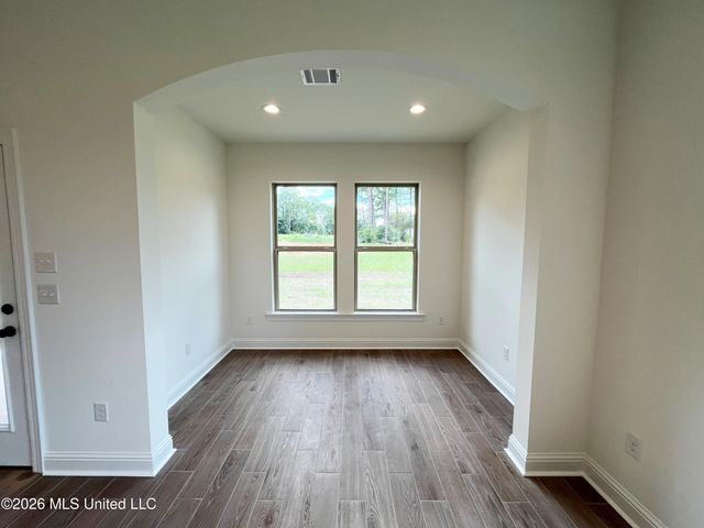 17952 Fairway View Drive, Biloxi, MS 39532