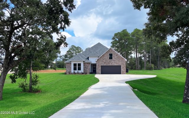 17952 Fairway View Drive, Biloxi, MS 39532