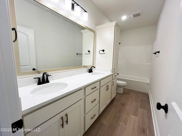 17952 Fairway View Drive, Biloxi, MS 39532
