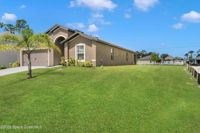 2270 Harbison Avenue SW, Palm Bay, FL 32908