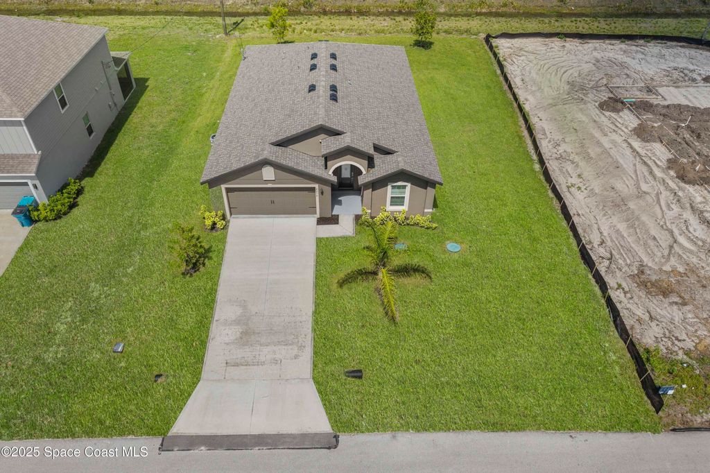 2270 Harbison Avenue SW, Palm Bay, FL 32908