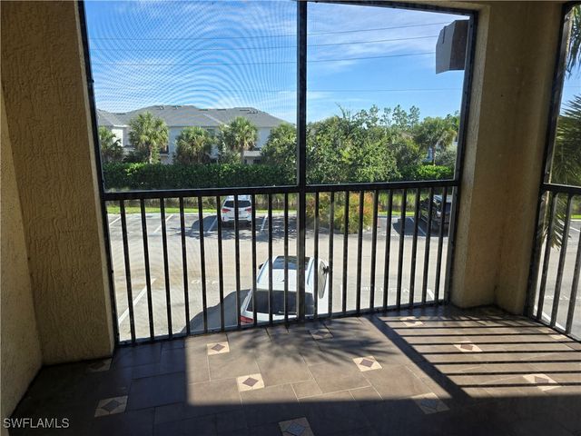 12940 Positano CIR 201, Naples, FL 34105