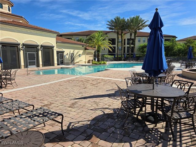 12940 Positano CIR 201, Naples, FL 34105