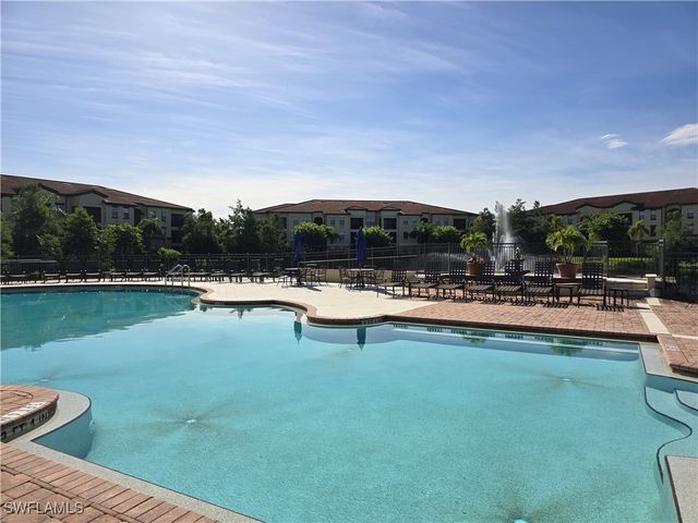 12940 Positano CIR 201, Naples, FL 34105