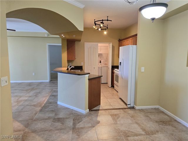 12940 Positano CIR 201, Naples, FL 34105