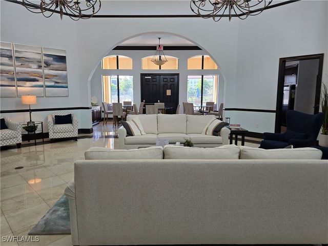 12940 Positano CIR 201, Naples, FL 34105