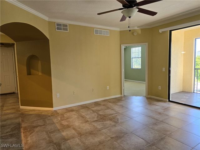 12940 Positano CIR 201, Naples, FL 34105