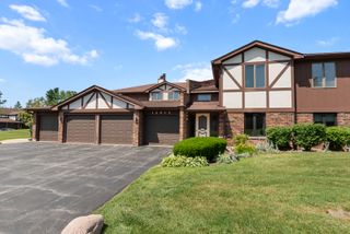 12912 Mill Drive E B2, Palos Park, IL 60464