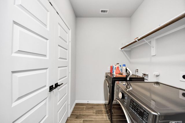 6618 Beacon View Drive, Baytown, TX 77521