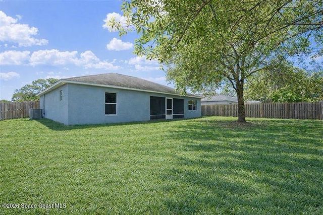 1142 Yale Avenue SE, Palm Bay, FL 32909