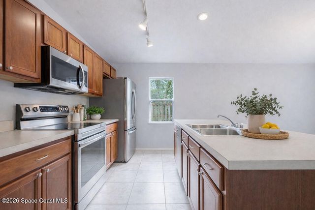 1142 Yale Avenue SE, Palm Bay, FL 32909