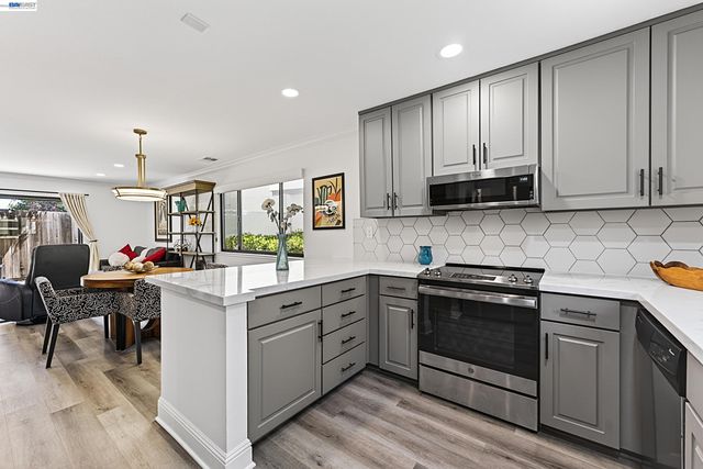 73 Mozden Lane, Pleasant Hill, CA 94523