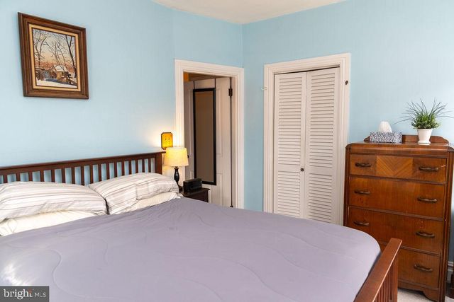 40 S 11TH ST, Quakertown, PA 18951