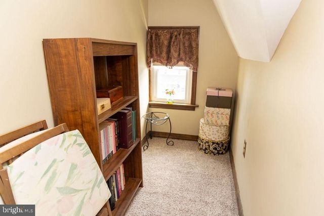 40 S 11TH ST, Quakertown, PA 18951