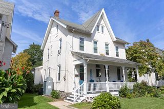 40 S 11TH ST, Quakertown, PA 18951