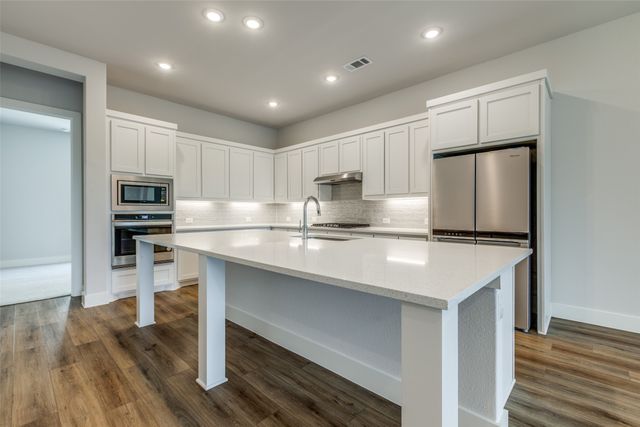 8108 Hastings Drive, Dallas, TX 75231