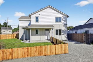 1561 Alabama Street, Longview, WA 98632
