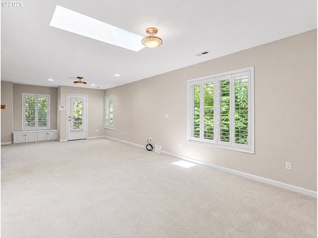 4 NORTHVIEW Ct, Lake Oswego, OR 97035