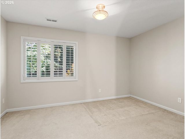 4 NORTHVIEW Ct, Lake Oswego, OR 97035