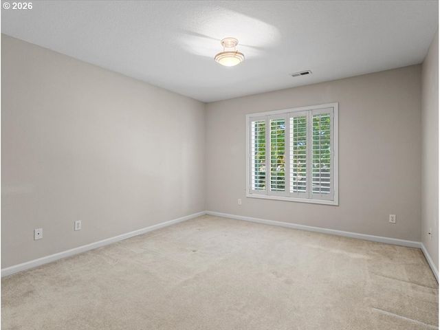 4 NORTHVIEW Ct, Lake Oswego, OR 97035