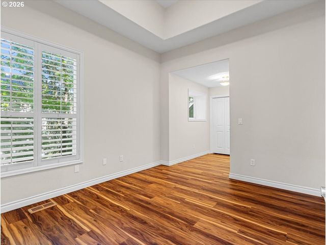 4 NORTHVIEW Ct, Lake Oswego, OR 97035