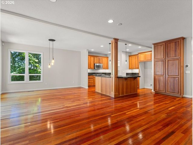 4 NORTHVIEW Ct, Lake Oswego, OR 97035
