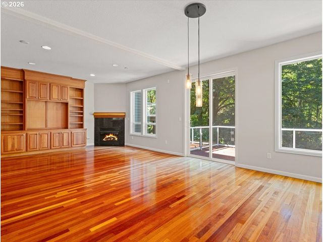 4 NORTHVIEW Ct, Lake Oswego, OR 97035