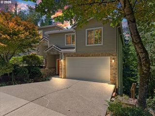 4 NORTHVIEW Ct, Lake Oswego, OR 97035